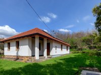 Eladó családi ház, Úrin 74.9 M Ft, 4 szobás