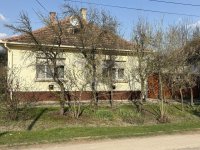 Eladó családi ház, Gyulán 37.99 M Ft, 2 szobás