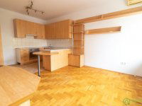 Kiadó téglalakás, albérlet