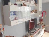 Eladó családi ház, Szentendrén 119.9 M Ft, 4 szobás