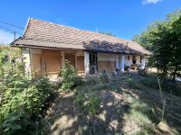 Eladó családi ház, Mendén, Tabánhegyi utcában 34 M Ft