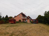 Eladó családi ház, Cserszegtomajon 298.851 M Ft, 10+4 szobás
