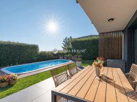 Eladó családi ház, Budaörsön 422 M Ft, 5 szobás