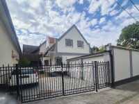 Eladó családi ház, Veszprémben 139 M Ft, 6 szobás