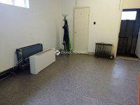 Eladó üzlethelyiség