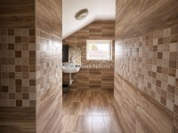 Eladó családi ház, Bakson 82 M Ft, 6 szobás