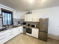 Kiadó téglalakás, albérlet, Szegeden, Gőz utcában, 4 szobás