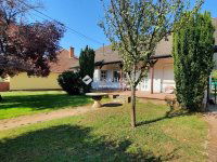 Eladó családi ház