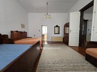 Eladó családi ház, Tabdin 95 M Ft, 45 szobás