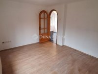 Eladó családi ház, Budaörsön 180 M Ft, 5 szobás