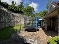 Eladó családi ház, XXII. kerületben 295 M Ft, 9 szobás