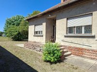 Eladó családi ház, Sándorfalván 65 M Ft, 4 szobás