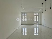 Eladó téglalakás, V. kerületben 181 M Ft, 4 szobás