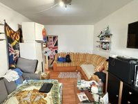 Eladó panellakás, Pécsett 54.9 M Ft, 3 szobás