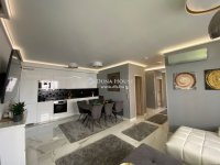 Eladó nyaraló, Balatonföldváron 275 M Ft, 5 szobás