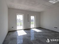 Eladó ikerház, Balatonszabadiban 89 M Ft, 3 szobás