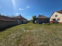 Eladó családi ház, Jászkisérén 8.5 M Ft, 2 szobás
