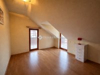Eladó családi ház, Kakucson 220 M Ft, 5 szobás