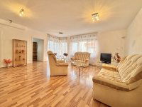 Kiadó téglalakás, albérlet, Ürömön, Tücsök közben