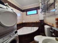 Eladó családi ház, Ócsán 93.9 M Ft, 6 szobás