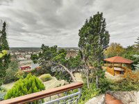 Eladó családi ház, Tatabányán 199 M Ft, 6+3 szobás