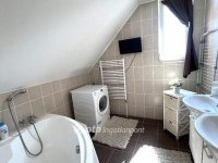 Eladó családi ház, Ráckeresztúron 94.99 M Ft, 5 szobás