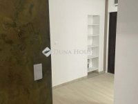 Eladó panellakás, Pécsett 59.9 M Ft, 3 szobás