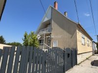 Eladó családi ház, Kecskéden 109 M Ft, 8 szobás