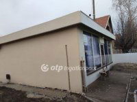 Eladó üzlethelyiség