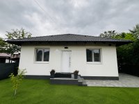 Eladó családi ház, Monorierdőn 79.9 M Ft, 2 szobás
