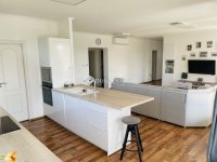 Eladó családi ház, Pécsett 174.9 M Ft, 4 szobás