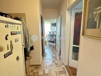 Eladó panellakás, Pécsett 52.9 M Ft, 3 szobás