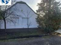 Eladó családi ház, Monoron 48.9 M Ft, 1+2 szobás