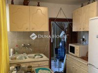 Eladó családi ház, Debrecenben 26 M Ft, 1 szobás