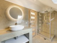 Eladó családi ház, Csobánkán 350 M Ft, 7 szobás