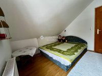 Eladó családi ház, Óbányán 109.5 M Ft, 6 szobás