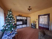 Eladó családi ház, Vécsen 6.9 M Ft, 2 szobás