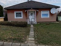 Eladó családi ház, Tabon 79.9 M Ft, 4 szobás