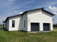 Eladó ikerház, Nyíregyházán 80 M Ft, 4 szobás