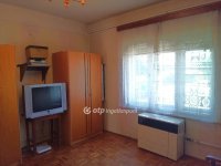 Eladó családi ház, Dombóváron 20.5 M Ft, 2 szobás