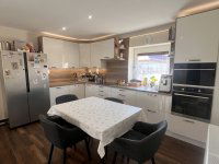 Eladó családi ház, Péren 99.9 M Ft, 3 szobás