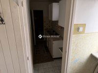 Eladó téglalakás, Szegeden 23 M Ft, 1 szobás