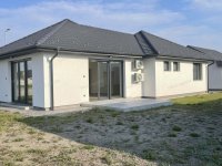 Eladó családi ház, Győrújbaráton 134.9 M Ft, 4 szobás