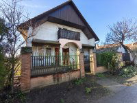 Eladó családi ház