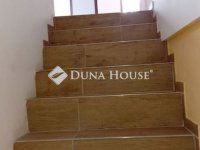 Eladó családi ház, Ádándon 53.5 M Ft, 6 szobás