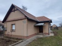 Eladó családi ház, Besnyőn 39.9 M Ft, 1+1 szobás