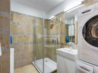 Eladó téglalakás, VI. kerületben 481.25 M Ft, 5 szobás