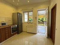 Eladó családi ház, X. kerületben 265 M Ft, 7 szobás