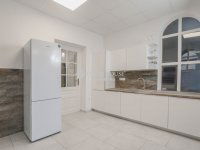 Eladó téglalakás, Pécsett 120 M Ft, 4 szobás