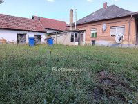 Eladó családi ház, Sárándon 32 M Ft, 2 szobás